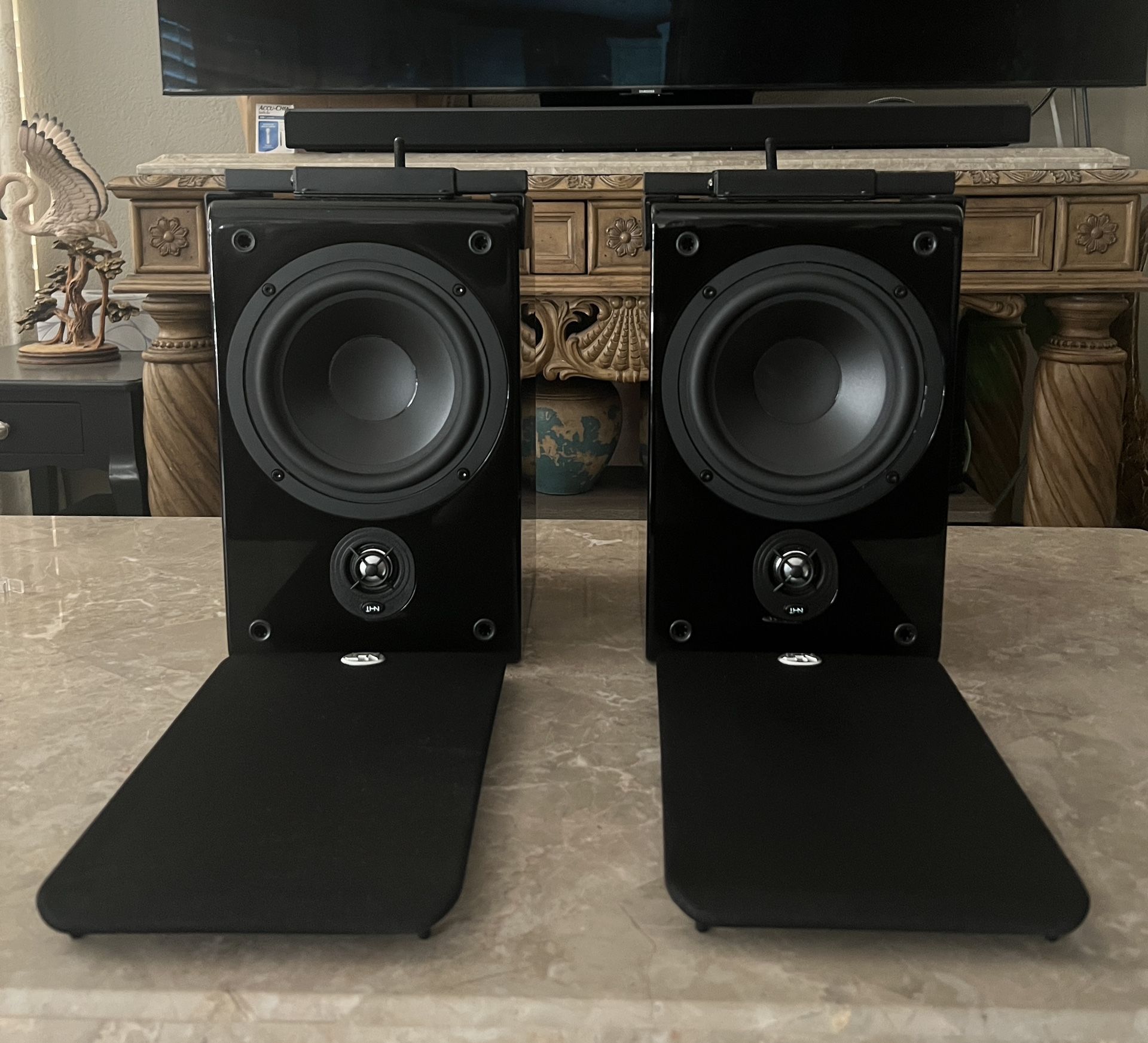 NHT SB-2 Speakers with Mountable Brackets