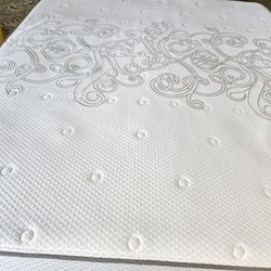  Sealy Posturpedic California King Mattress And Box Spring 🌙 