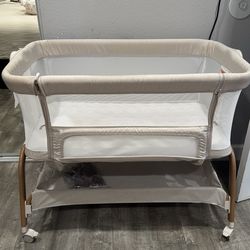 Babybond 3 in 1 Bedside sleeper/ bassinet