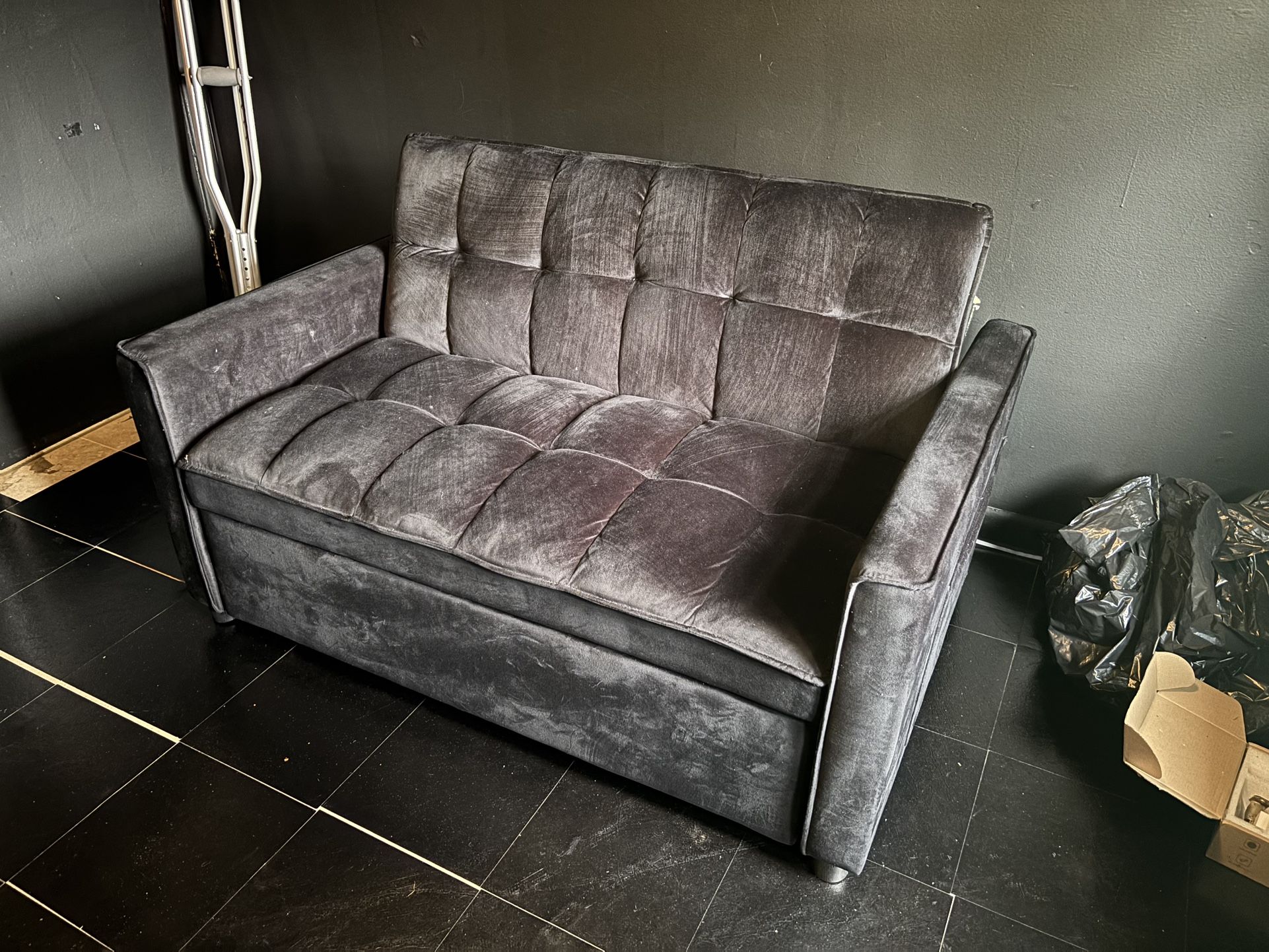 Black Velvet pull-out couch 