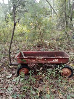Vintage Old Red Wagon 