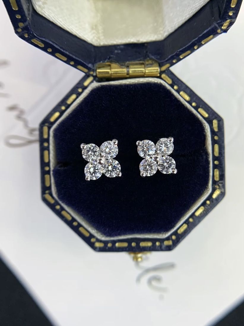 18k White Gold Lab Diamond Earrings