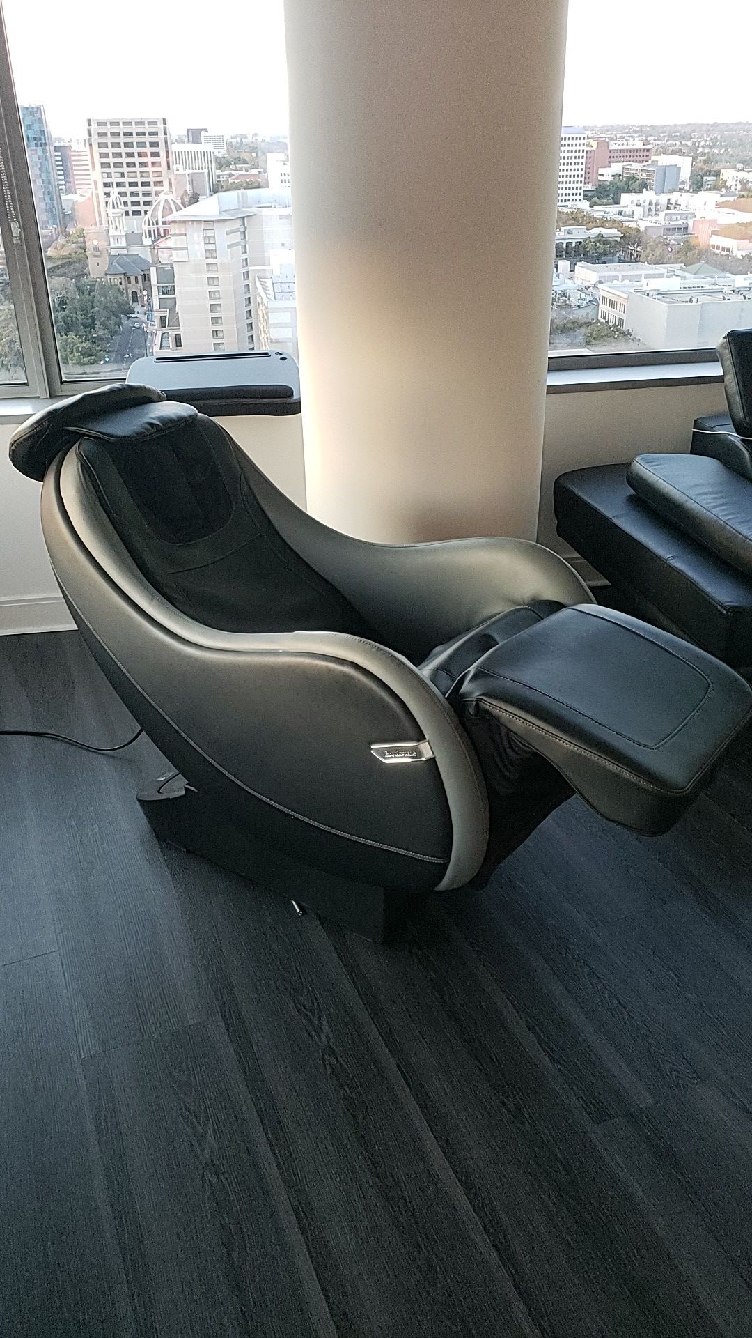 Brookstone Recliner massage chair