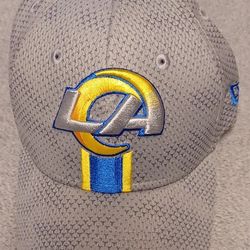 Los Angeles Rams Hat Cap New Era Size Small Medium Fitted 