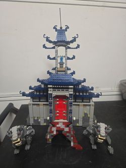 Lego ninjago 70617 temple of the ultimate ultimate weapon