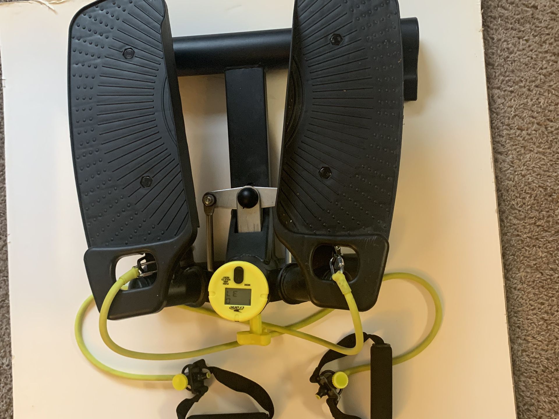 Crane mini stepper with resistance bands