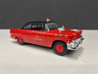 First Gear 1956 Ford Mainline Chicago Fire Dept Chief 8th Battalion Die-Cast Car