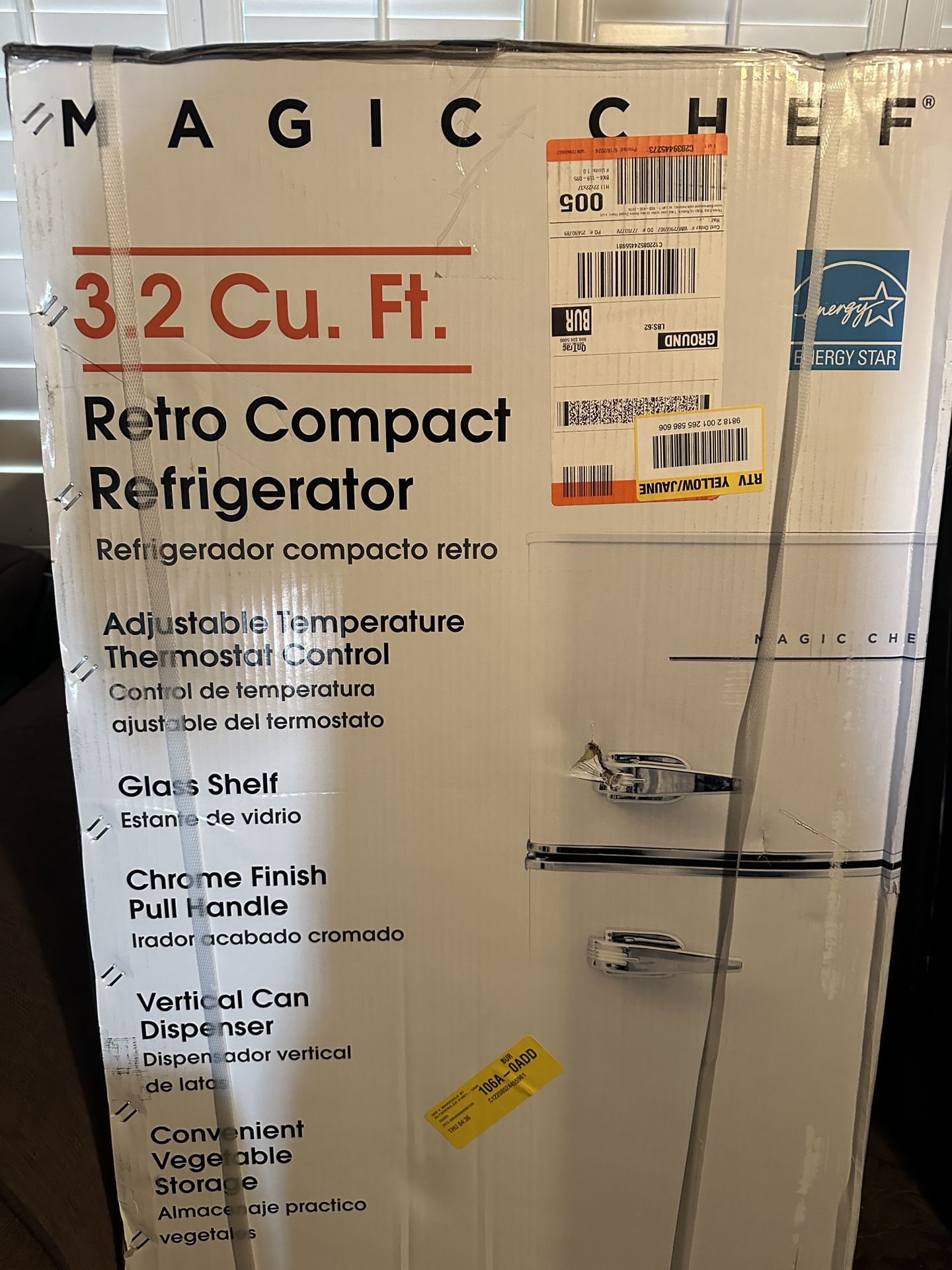 Magic Chef Retro Mini Fridge 3.2 Cu. Ft.