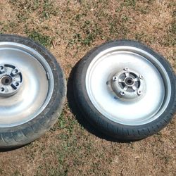 Harley-Davidson '04 V-Rod Parts