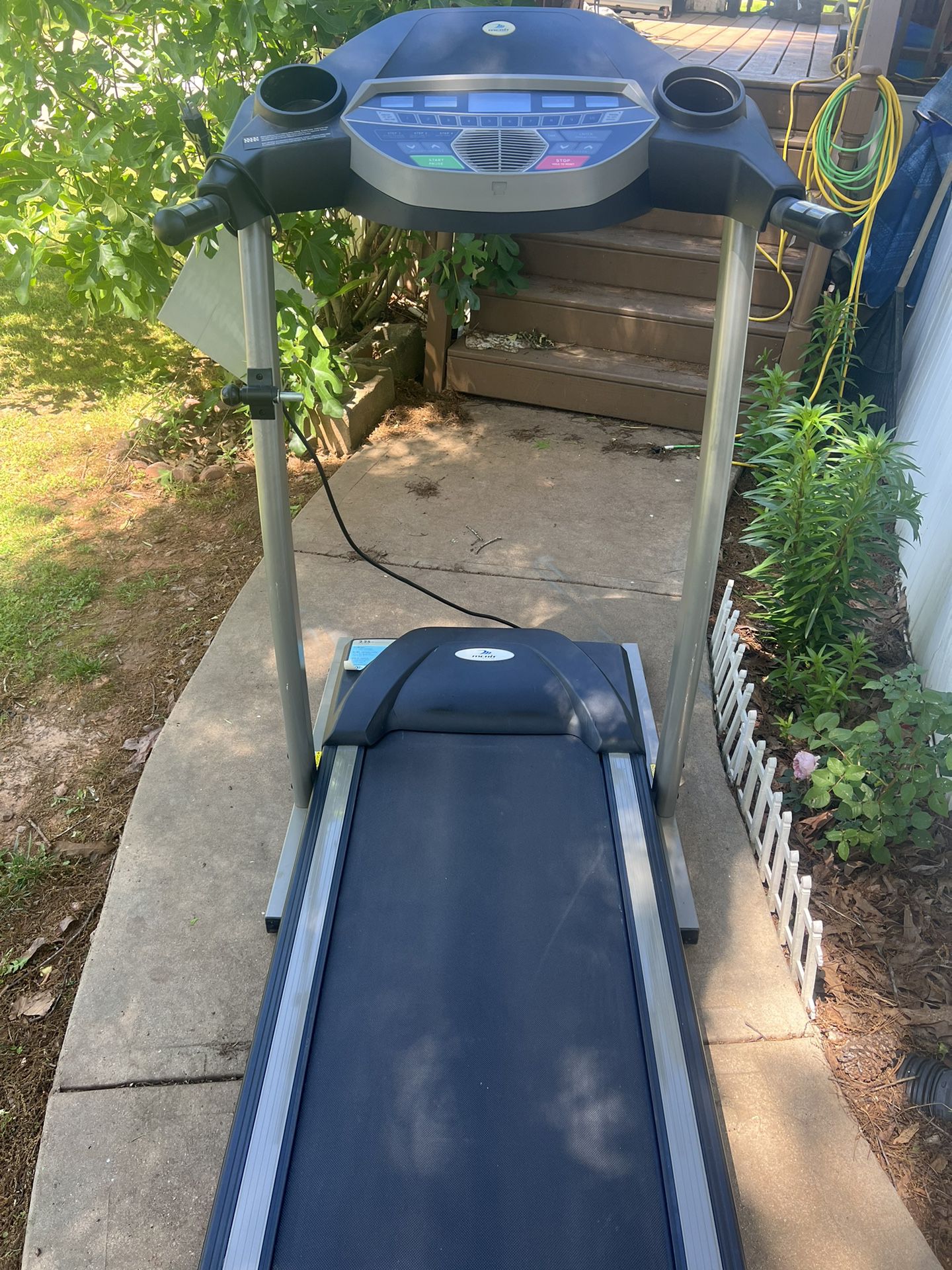 Treadmill Electric With Incline And Fan