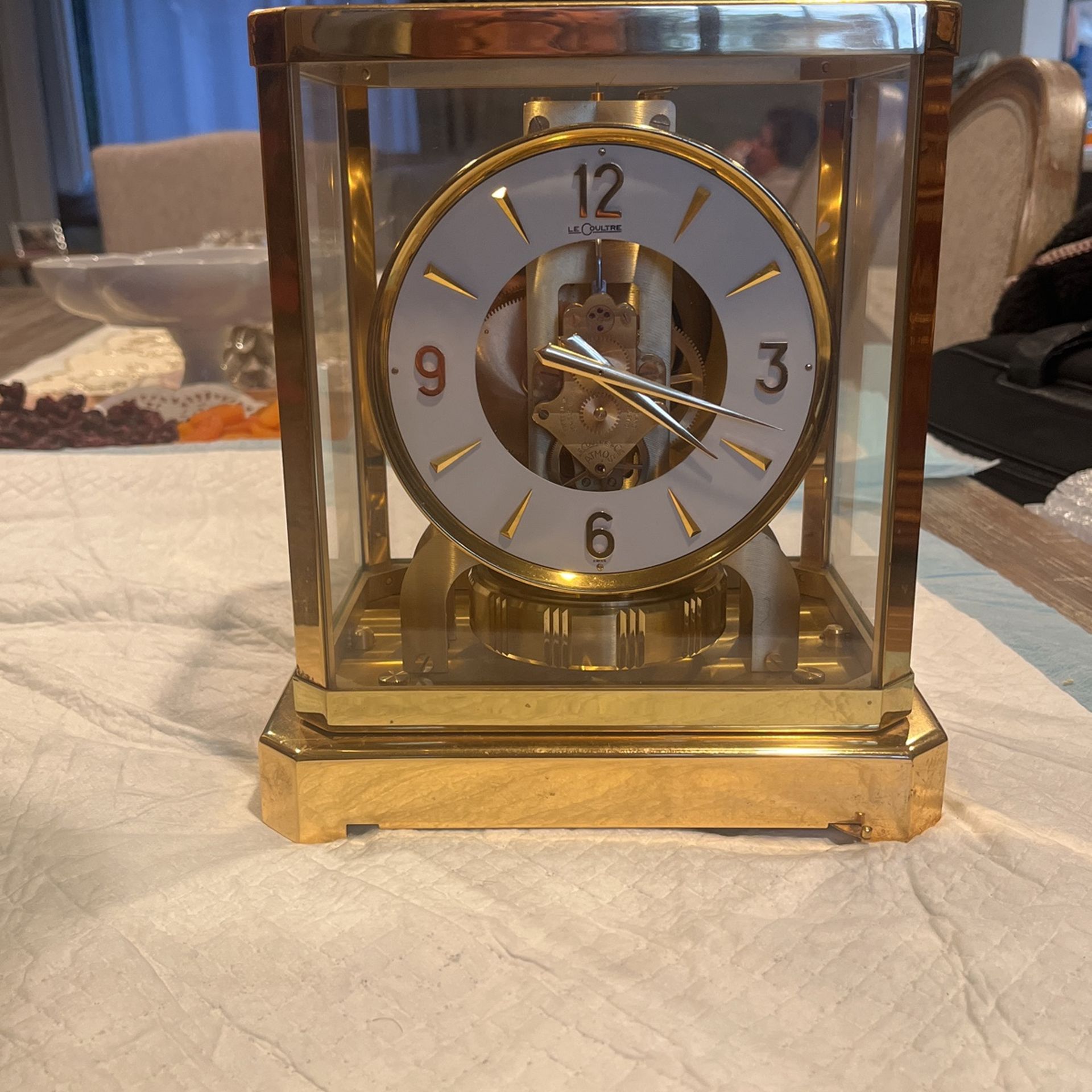 Antique Clocks Atmos Le Coultre Swiss Working Good Condition Model 528