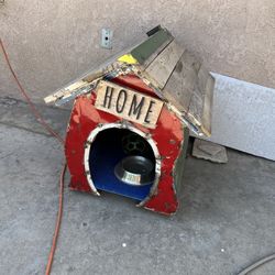 Dog House With Solar Lights