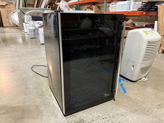 MAGIC CHEF Black 45-Bottle Freestanding Wine Cooler Refrigerator Model #MCWC45A