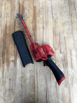 Milwaukee M12 FUEL 8 in. 12V Lithium-lon Brushless Cordless Battery Hedge Trimmer (Tool-Only