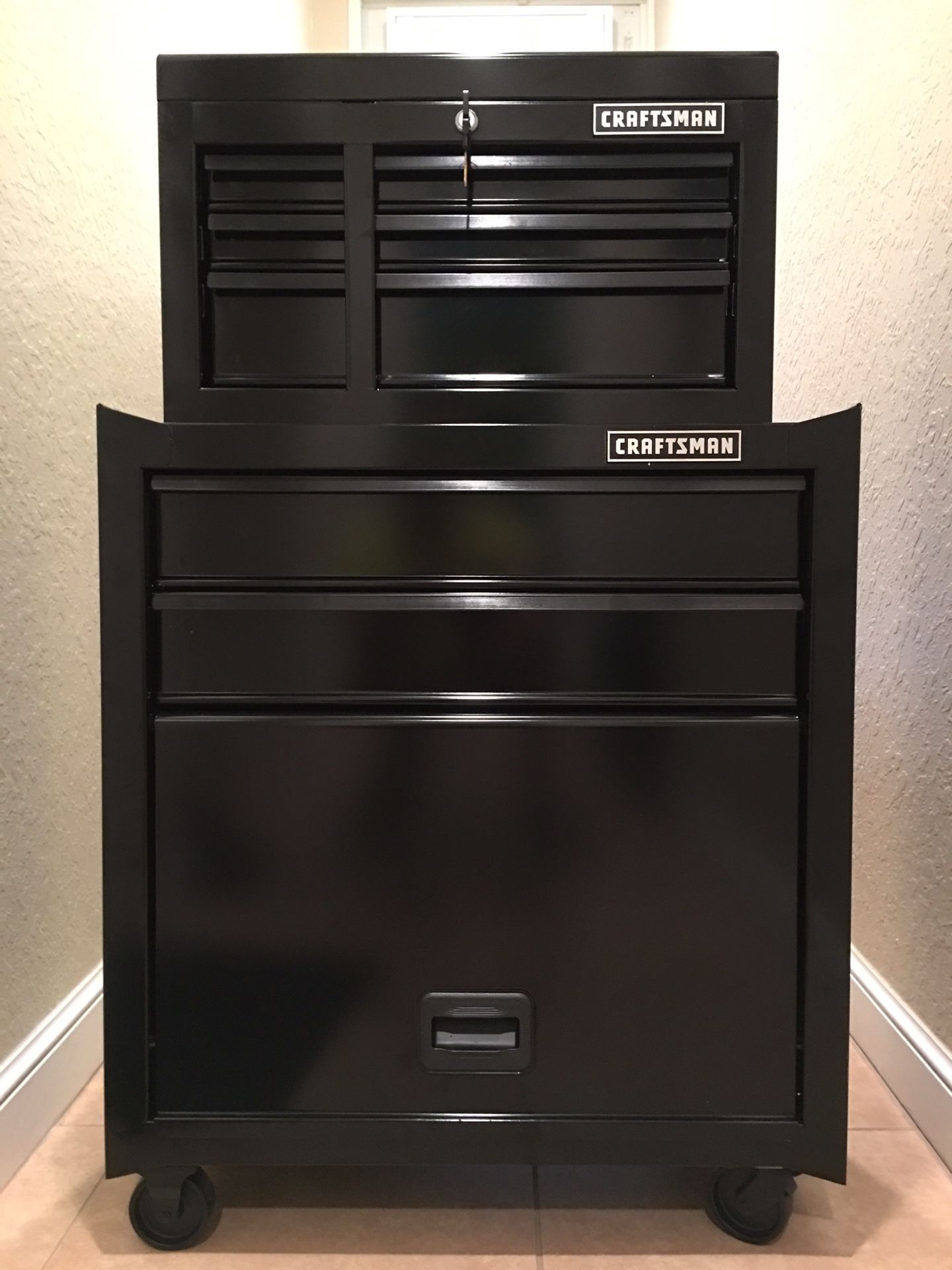 Tool box set - CRAFTSMAN - top tool box & rolling cart - NEW