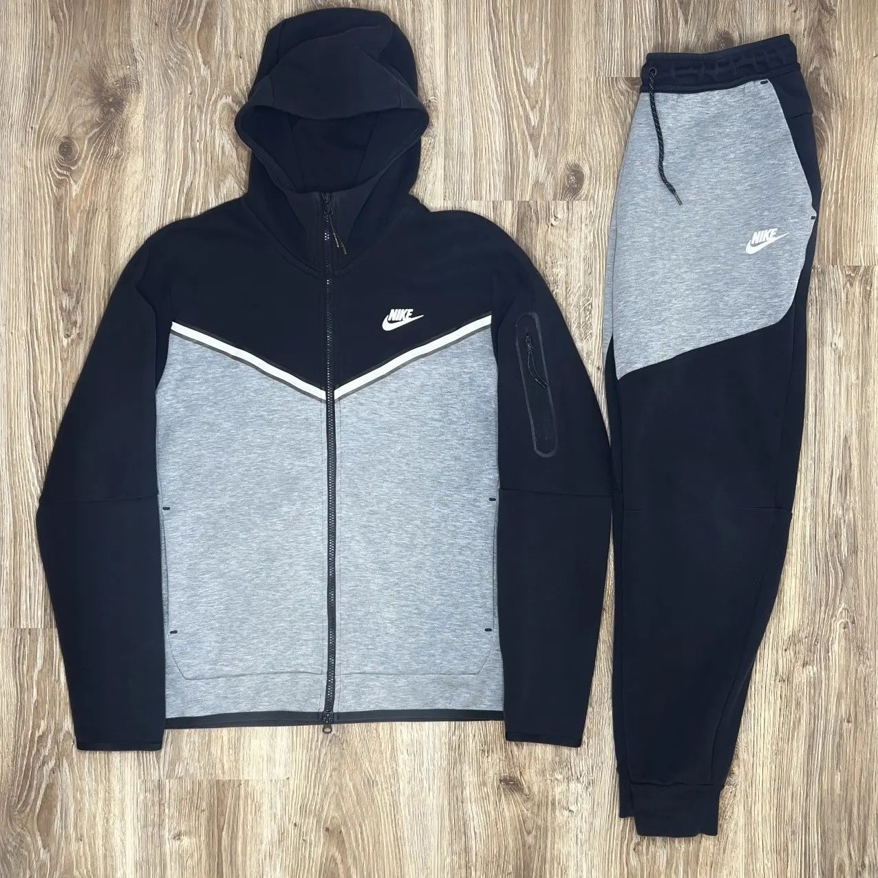 Nike Tech Fleece Suit + PSD