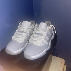 Cement Jordan 11s Low 