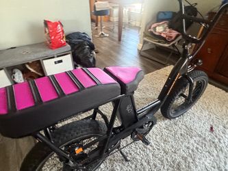 rad runner 2 2025 black with seat cover