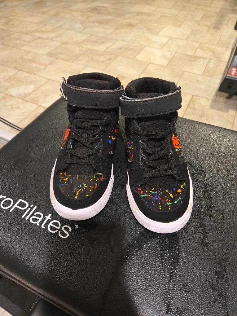 DC Black Multi Color Size 5Y Boy Gym Shoes