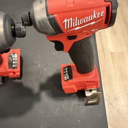 milwaukee drills without battery 