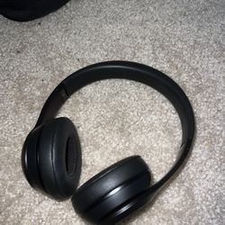 beats solo 3 black