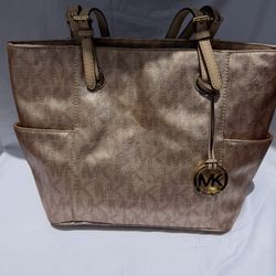 Micheal Kors Purse