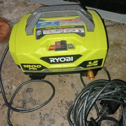 Ryobi 1800 Psi Pressure Washer W/2 Tips , Wand And Hose