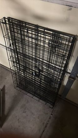 Medium sized dog kennel