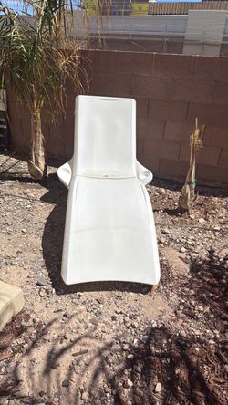 Pool chair