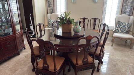 Chinese Rosewood Round Dining Table with 8 Chairs