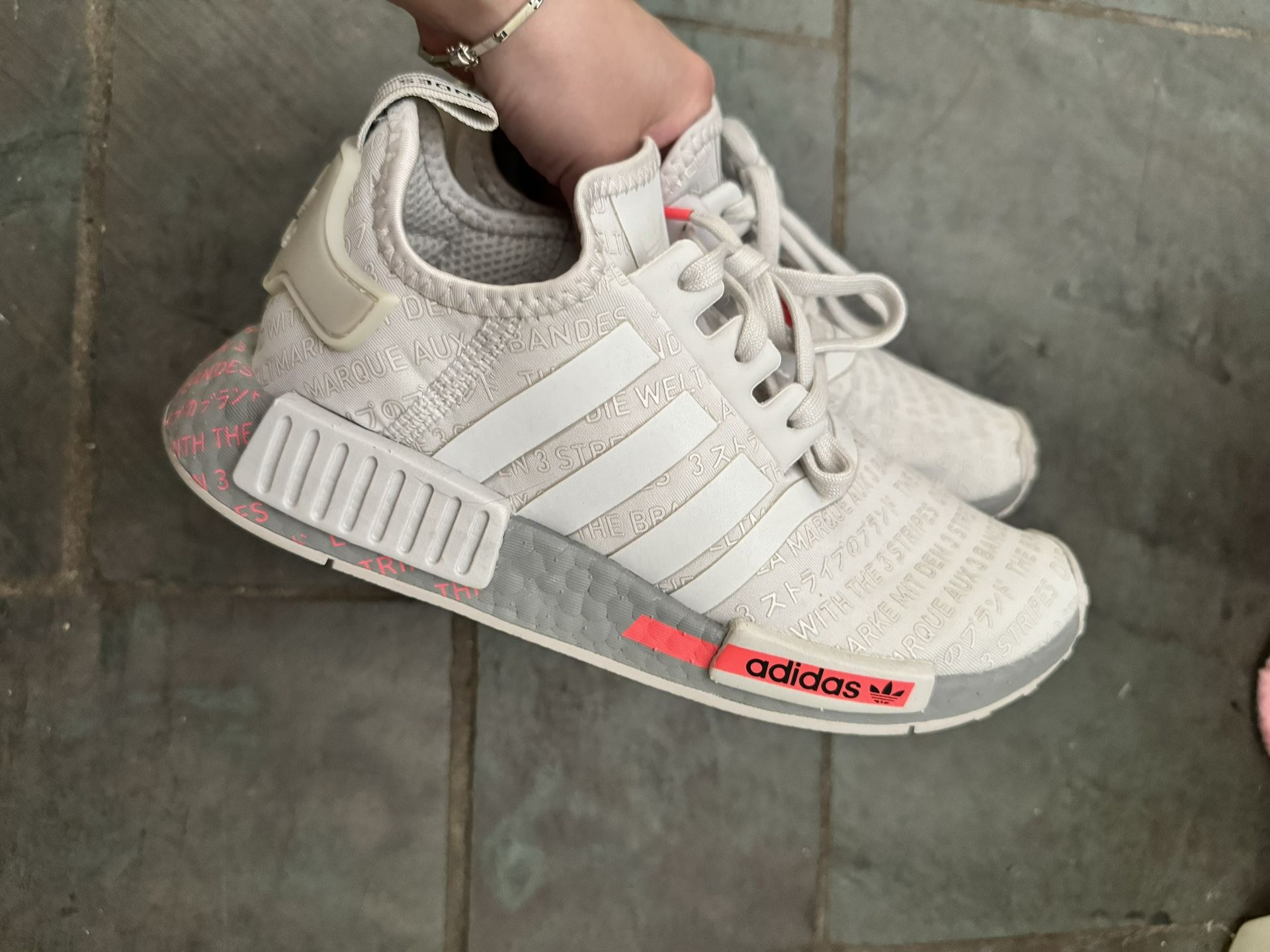 Adidas NMD (big kid)