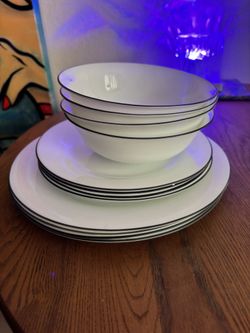 White Set Of Dinnerware