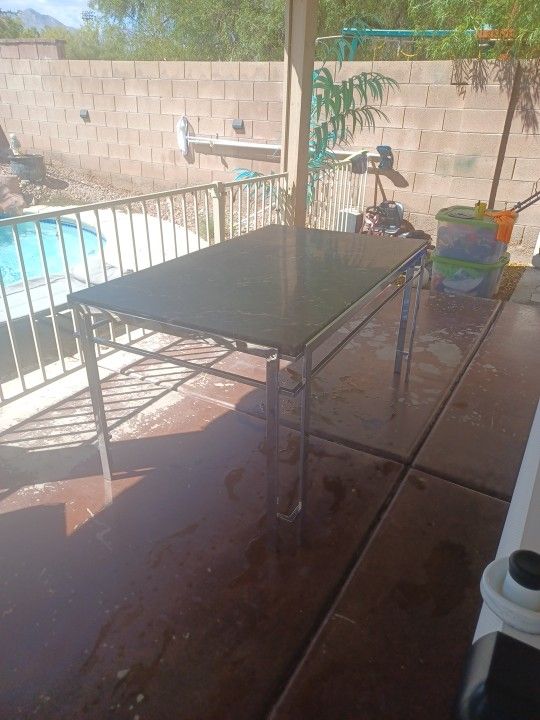 Kitchen Table With 4 Chairs