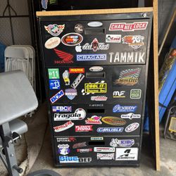 Cabinets 
