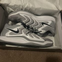 KD 17s Grey Men’s Size 12.5
