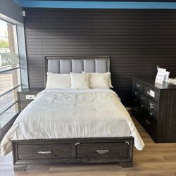 4pc Queen Platform  Gray Bed Set