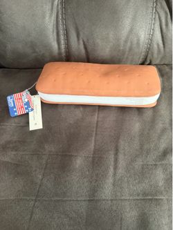 Ice cream sandwich squishy