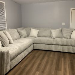 Stupendous Couch 3 Piece 
