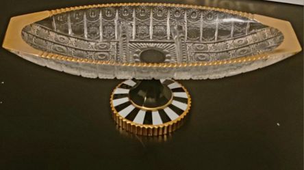 White and black snack holder