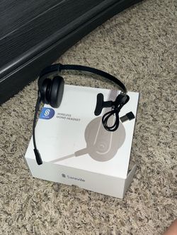 Wireless Bluetooth headphones