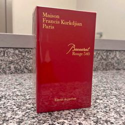 Baccarat Rouge 540 Extrait de parfum