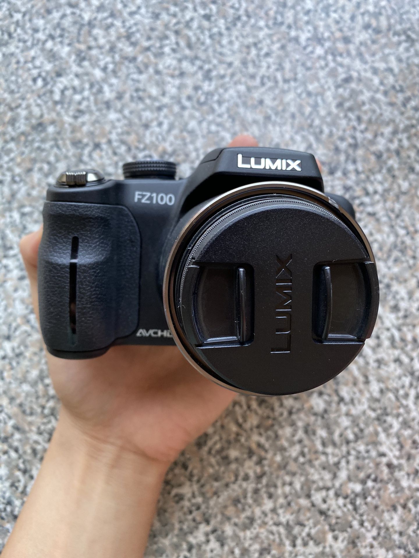 Panasonic lumix DMC-FZ100 14.1MP digital camera