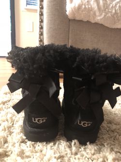 Toddler ugg booths size 6