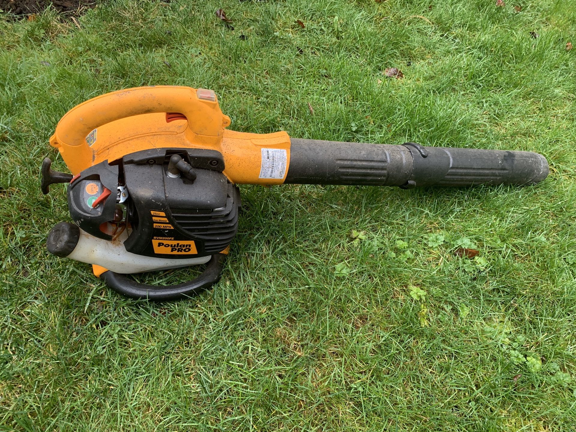Poulan Pro BVM200FE 25CC 2 Cycle Gas Leaf Blower 200 MPH for Sale in