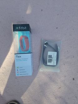 Fitbit with extra bands