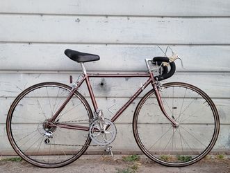 VINTAGE UNIVEGA ROAD BIKE