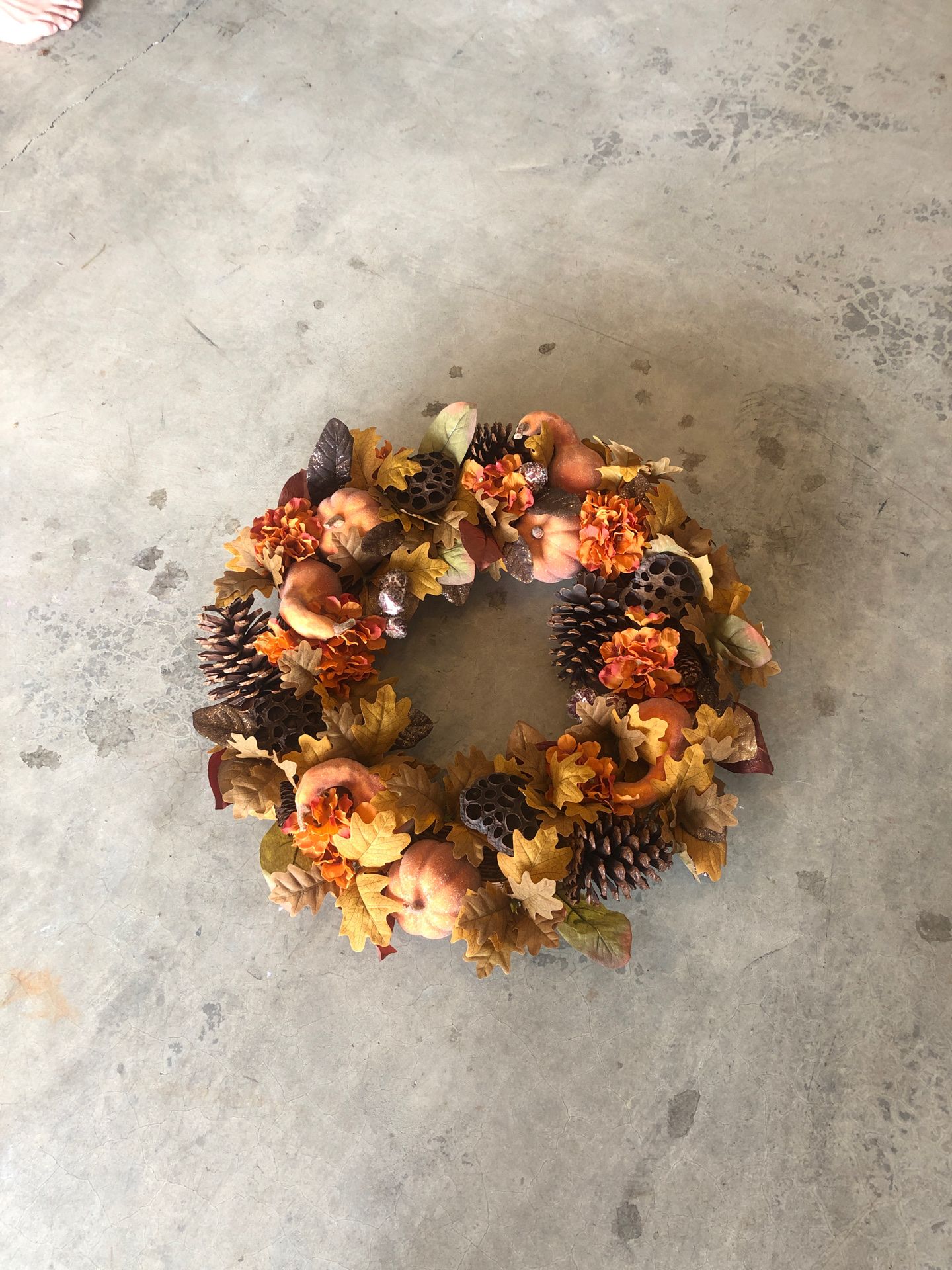 Holiday wreath