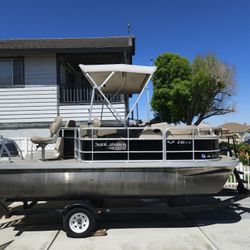 2016 G3 Pontoon boat, Model: V 16 FC By. SunCatcher