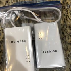 Wi Fi Extender : Netgear $10