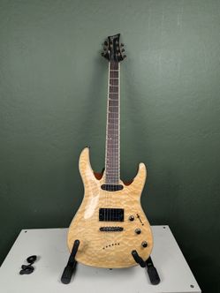 Mitchell MD400 Electric Guitar with Hardshell Case